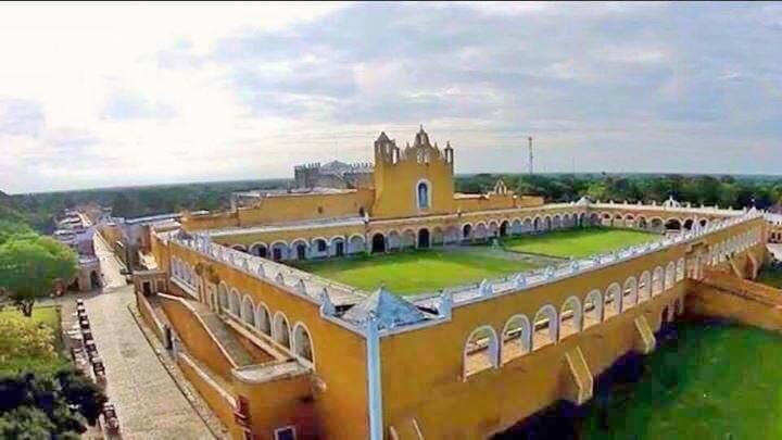 Hotel San Miguel Arcangel Izamal Exteriör bild